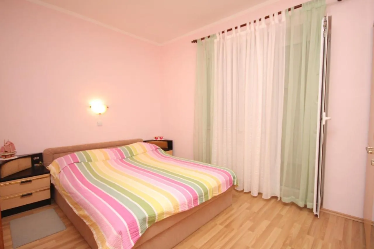 Apartment Supetarska Draga - Donja 2013B Croácia