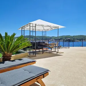 Apartman Apartment Cipcic-1 By Interhome, Supetarska Draga